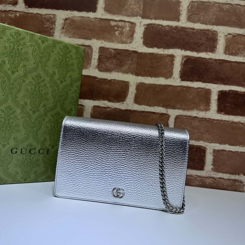 GUCCI GG Marmont 系列迷你链条手袋 497985银色