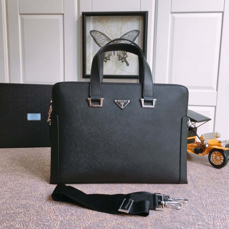 PRADA 进口十字纹牛皮公文包