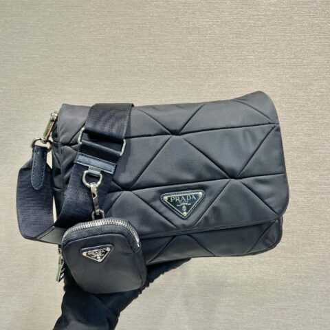 PRADA 三合一 进口尼龙布料 斜挎包 1BD290