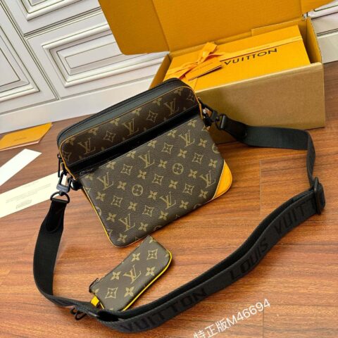 LV M46694 Trio Messenger