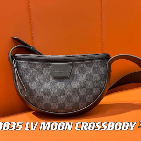 【原单精品】M23835黑格 男包月亮包系列 秋冬新款 LV MOON CROSSBODY 手袋