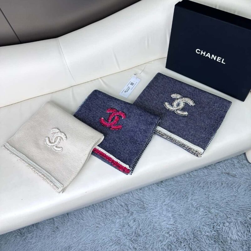 CHANEL 炫雅针织 双C logo 羊绒围巾