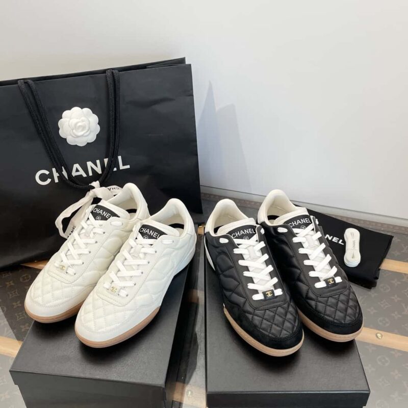 CHANEL 小香𝟐𝟎𝟐𝟑秋冬最新升级版～菱格纹足球鞋⚽