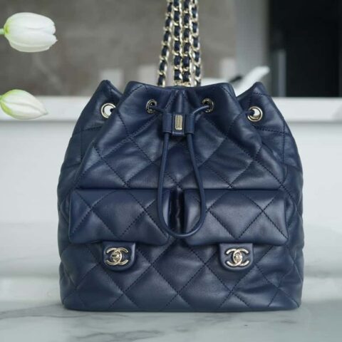 CHANEL 𝟮𝟯B手工坊 双肩包 AS4342蓝色