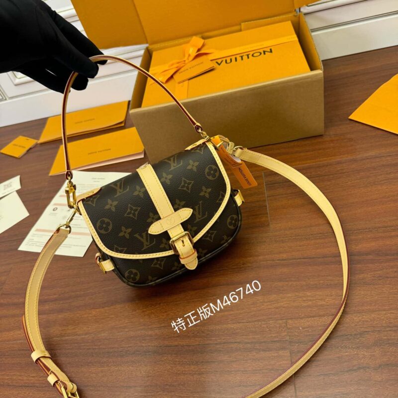 LV M46740 Saumur BB