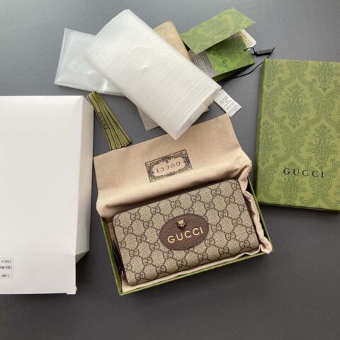 GUCCI Neo Vintage 帆布全拉链钱包473953