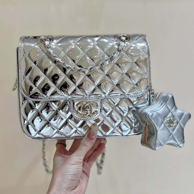 CHANEL 24C 早春度假系列走秀款漆皮双背包 AS4649
