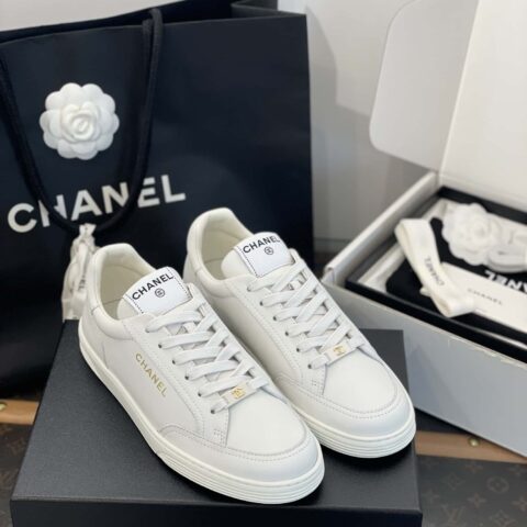 CHANEL 小香𝟐𝟎𝟐𝟑烫金休闲运动小白鞋 G45080