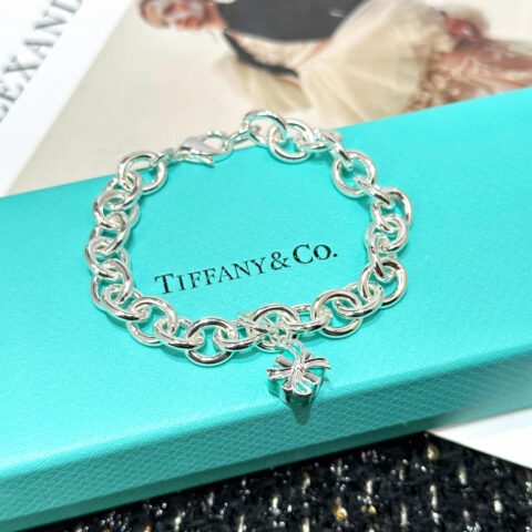 ☀Tiffany&Co.蒂芙尼LOVE系列蓝色礼物盒手链