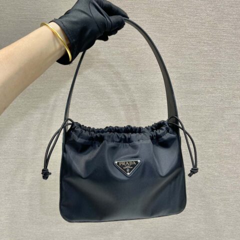 PRADA🎉抽绳腋下包🎉B6249小号/中古包