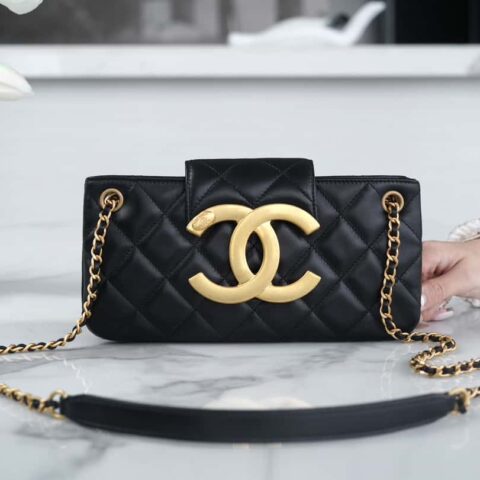 CHANEL 𝟐𝟒𝐂 ｜原厂小羊皮 复古大 𝒍𝒐𝒈𝒐  法棍包 AS4611