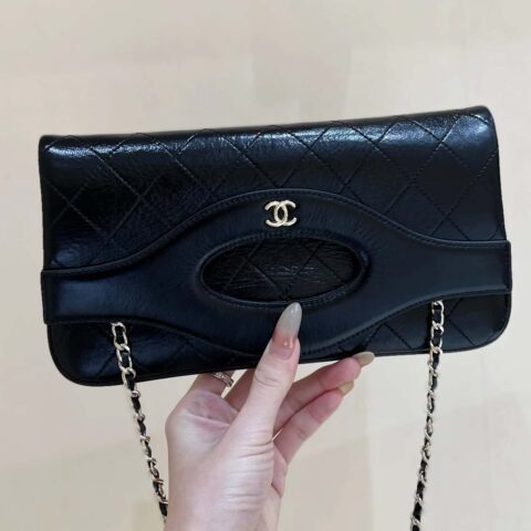 CHANEL 限量版横款折叠31bag AP3655