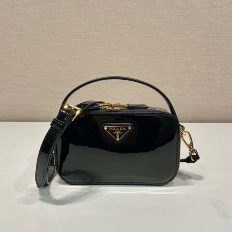 PRADA🎉新品🎉1BH206漆皮🎉🎉黑色