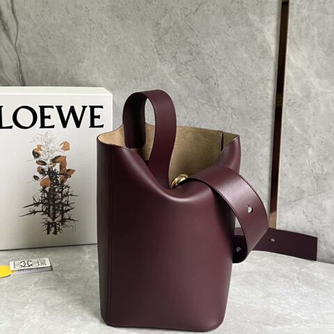 LOEWE Pebble水桶包 0703酒红色 24.5CM