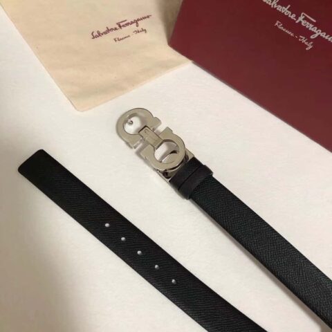 Ferragamo菲拉格慕 女款2.5cm马蹄扣腰带
