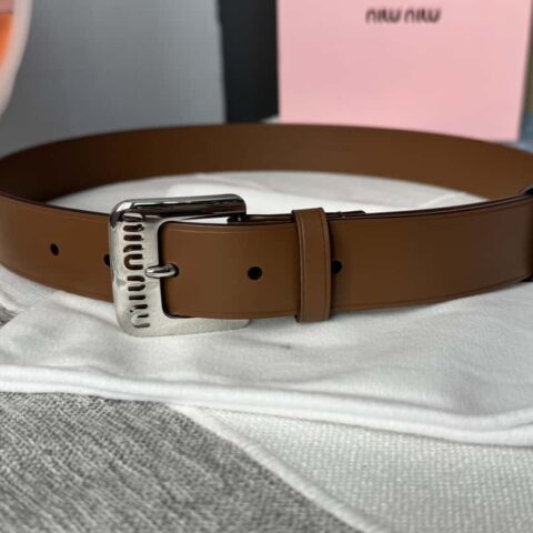 Miumiu双面头层牛皮腰带 3.0CM