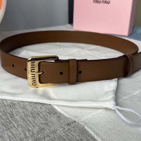 Miumiu双面头层牛皮腰带 3.0CM