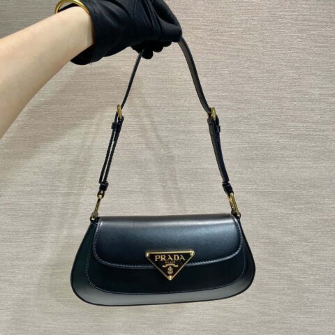 PRADA🎉平纹腋下包🎉1BD345平纹🎉🎉黑色