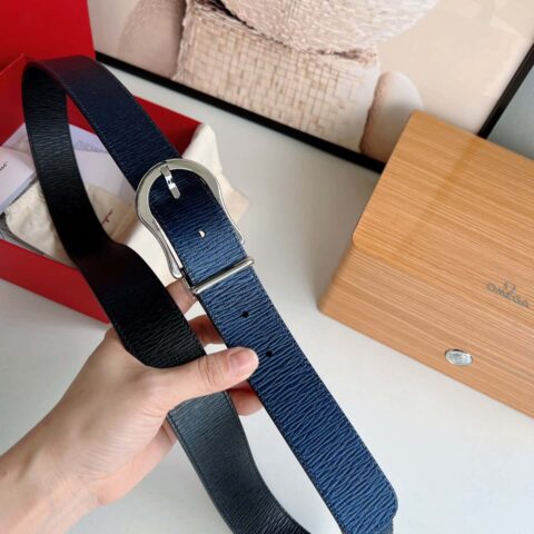 Ferragamo菲拉格慕  双面头层牛皮腰带 3.5CM