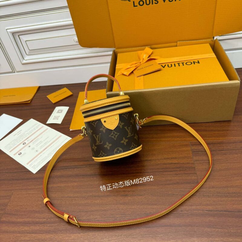 LV M82952 NANO CANNES 手袋
