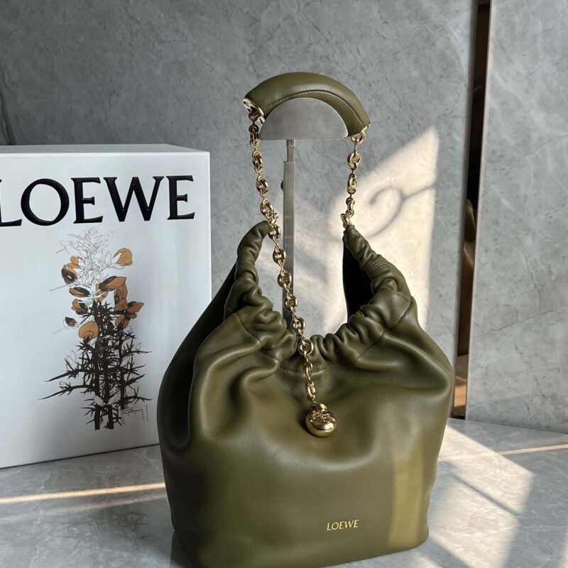 LOEWE Squeeze腋下包 0701橄榄绿 29.5CM