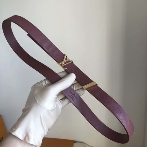LV 女款压纹小牛皮腰带 2.0CM