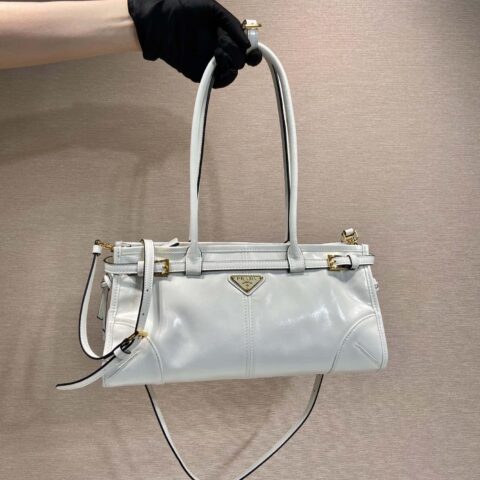 PRADA🎉LusSolf油腊皮🎉1BA426小号🎉🎉白色