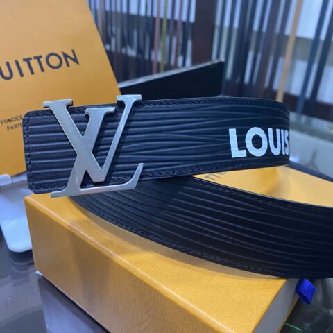 LV 男士款 4.0毫米双面腰带