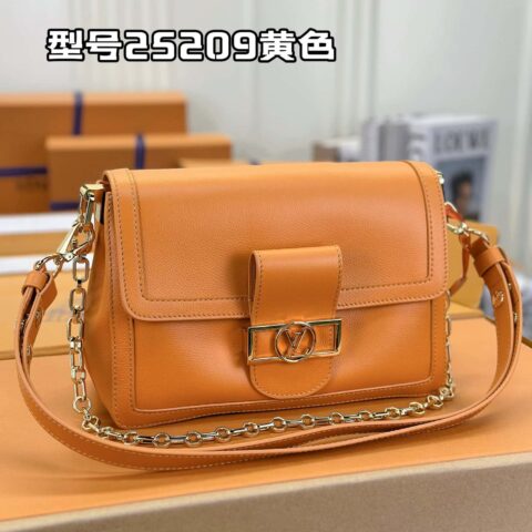 LV M25048 DAUPHINE SOFT 中号手袋