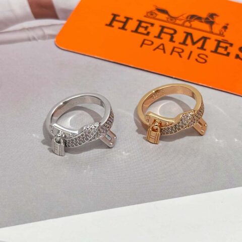 ❗️新品❗️ 新款☑️ 爱马仕HERMES满钻锁扣戒指