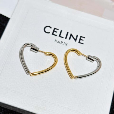 ❗️新品❗️ ☀️原单货 ☀️新款☑️ Celine瑟琳简约风桃心爱心耳钉耳环 ☀️