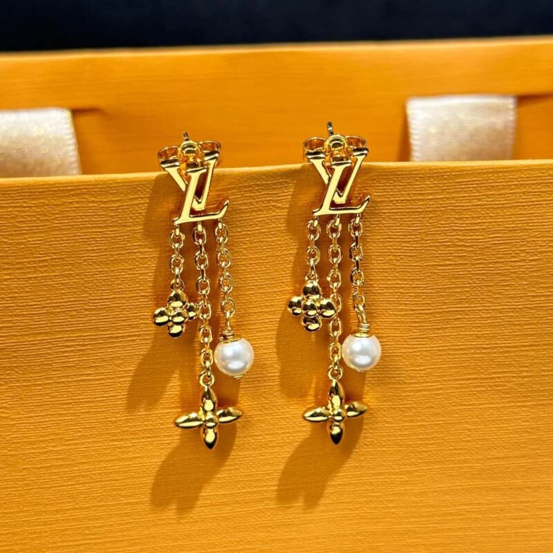❗️新品❗️ M01574  ☀Louis Vuitton 路易威登LOUISA 耳钉耳环 ☀