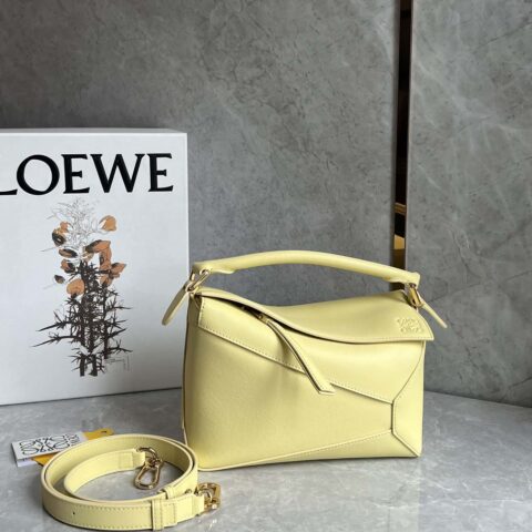 LOEWE新色最新做法puzzle几何包 0681黄