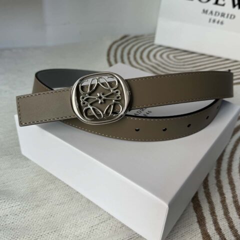LOEWE罗意威新款腰带光滑牛皮革双面腰带 2.8CM
