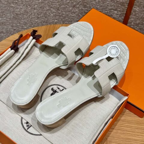 Hermès 185 Oasis 高跟凉鞋 8L/Beton/冰川白