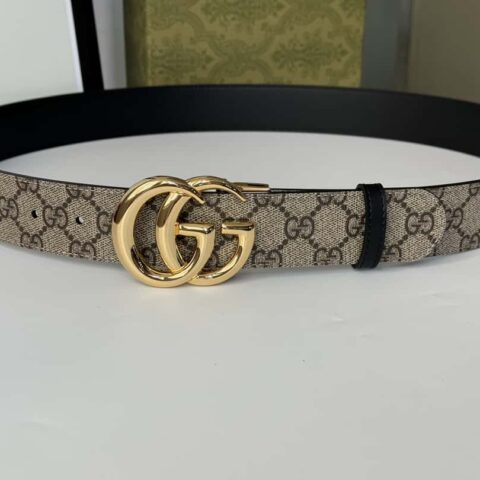GUCCI 3.7cm双G亮光旋转扣搭配双面皮带
