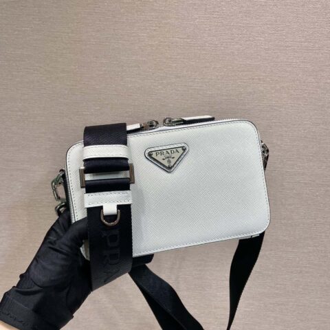 PRADA🎉新款邮差包🎉2VH173十字纹 白色