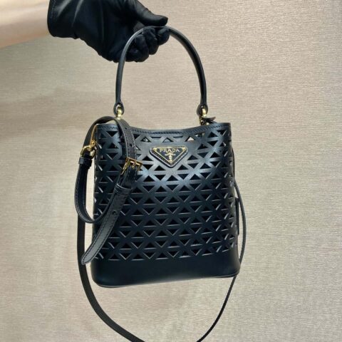 PRADA🎉镂空水桶包🎉1BA217镂空 黑色