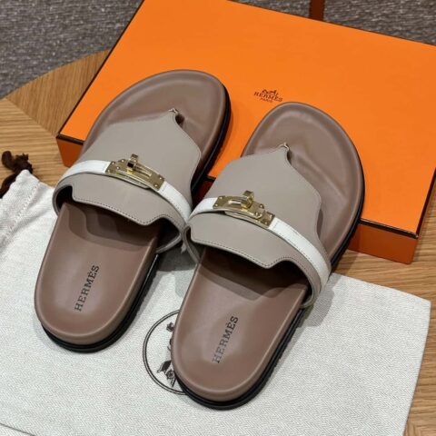 Hermès 258 Empire 夹脚拖 平纹/swift 灰黄米色/Grayish-yellow beige