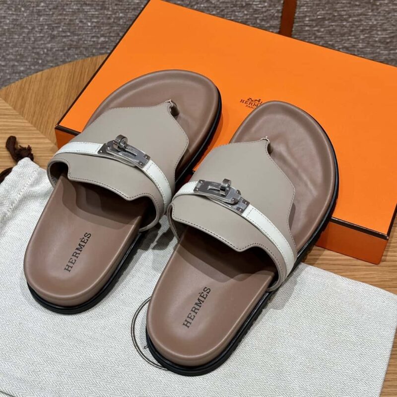 Hermès 258 Empire 夹脚拖 平纹/swift 灰黄米色/Grayish-yellow beige