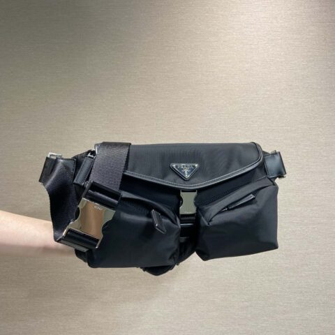 PRADA🎉新款🎉2VH174胸包/腰包