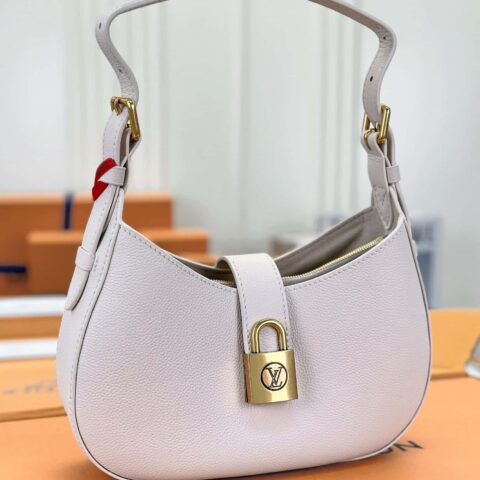 LV M24990 LOW KEY SHOULDER BAG 手袋
