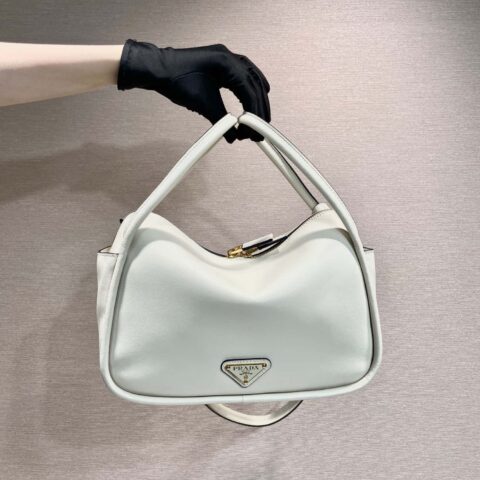 PRADA🎉新品🎉1BA451🎉🎉白色