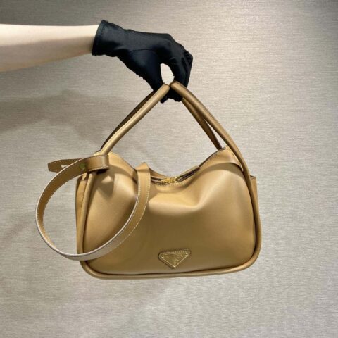 PRADA🎉新品🎉1BA451🎉🎉棕色
