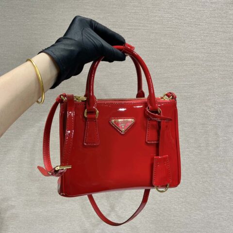 PRADA🎉mini杀手🎉1BA906漆皮🎉🎉红色