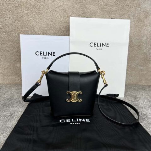 CELINE TRIOMPHE迷你光滑牛皮革水桶包 10K943黑色