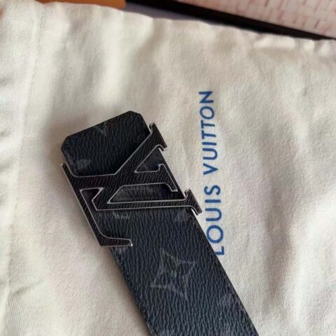 LV Initiales双面腰带 4.0CM