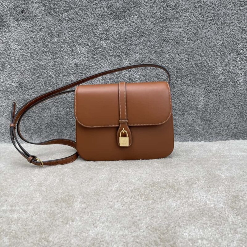 CELINE TABOU中号光滑牛皮革手袋 196584棕色