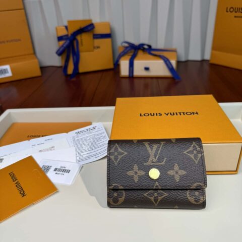 LV M68704 特级