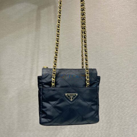 PRADA🎉中古斜挎包🎉🎉🎉1BD647